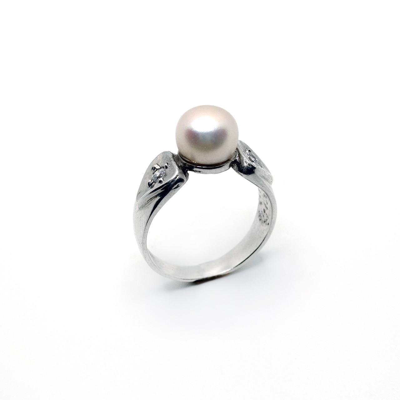 Кольцо серебро жемчуг 925° 5,00 г р. 18 (054)