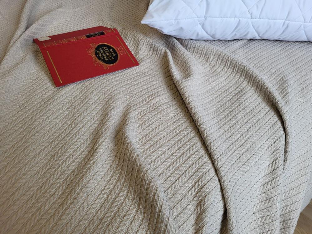 Покрывало Пике Косичка 140x220 см Сливочный бежевый (11228) - фото 3 Покрывало Пике Косичка 140x220 см Сливочный бежевый (11228) - фото 3