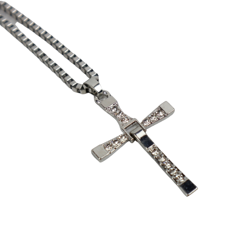 Кулон - хрестик Домініка Торетто з ланцюжком під срібло (4123466) - фото 2 Кулон - хрестик Домініка Торетто з ланцюжком під срібло (4123466) - фото 2