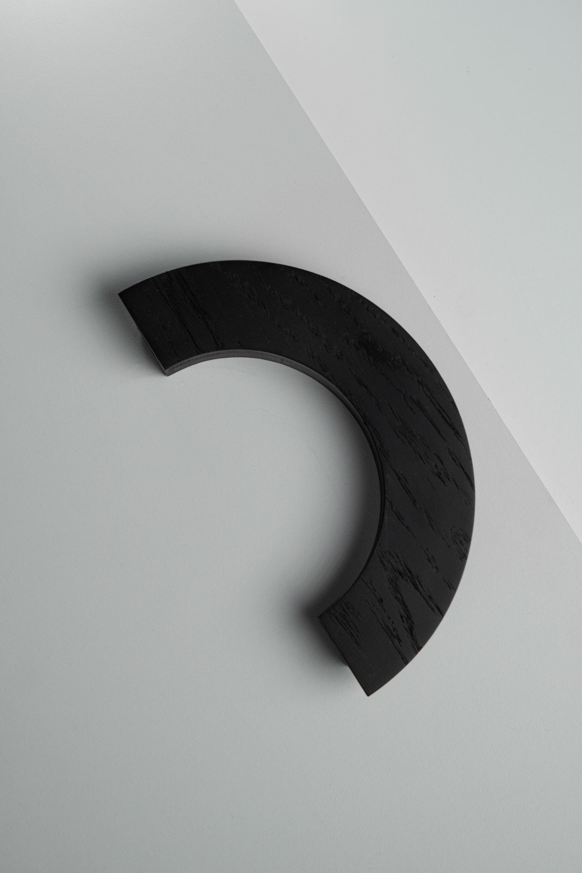 Меблева ручка Bagel із дерева Black 180 мм