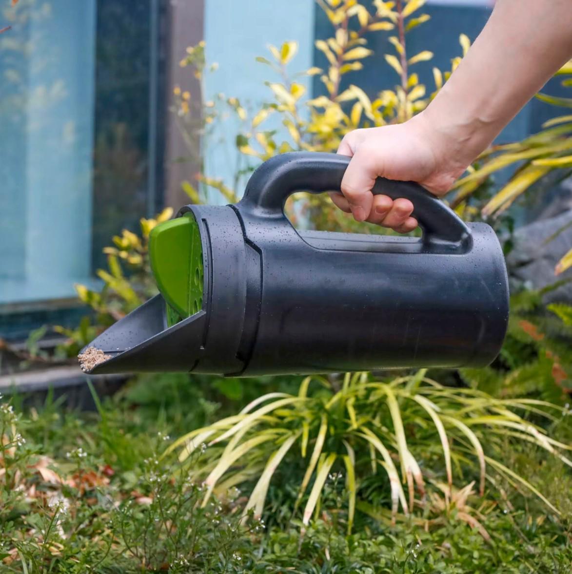 Сеялка ручная Garden Line EDA4588 для семян/удобрений/соли/песка 2,5 л (24687071) - фото 8 Сеялка ручная Garden Line EDA4588 для семян/удобрений/соли/песка 2,5 л (24687071) - фото 8