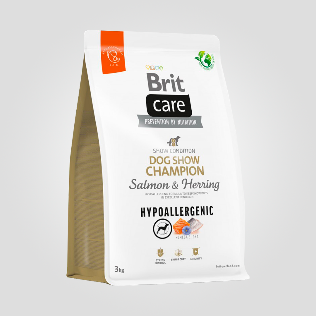 Корм сухой Brit Care Dog Hypoallergenic Dog Show Champion для выставочных собак с лососем и селедкой 3 кг (20504470) Корм сухой Brit Care Dog Hypoallergenic Dog Show Champion для выставочных собак с лососем и селедкой 3 кг (20504470)