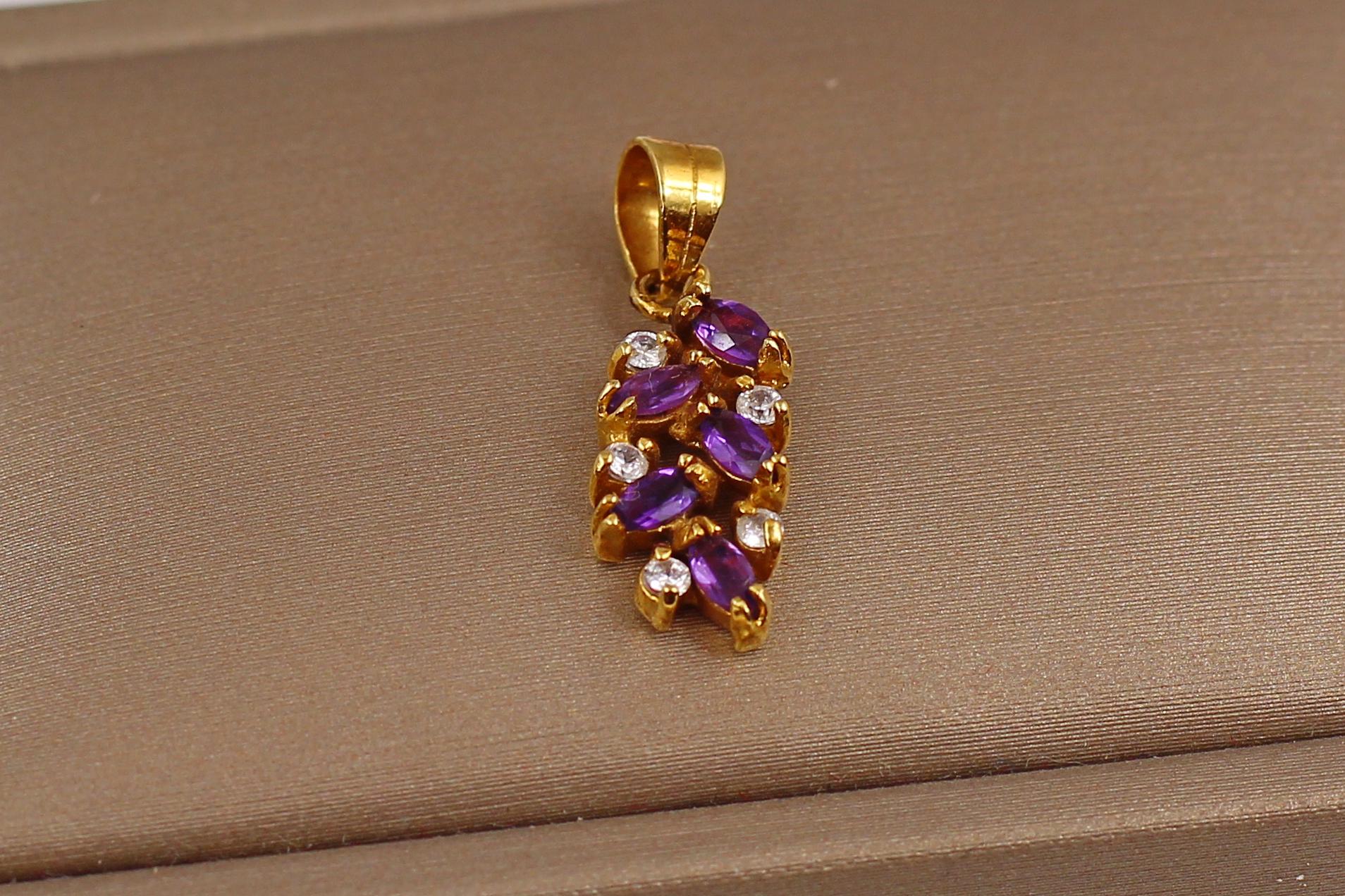 Кулон тропа с аметистом 2,3 см Золотистый (30292549)