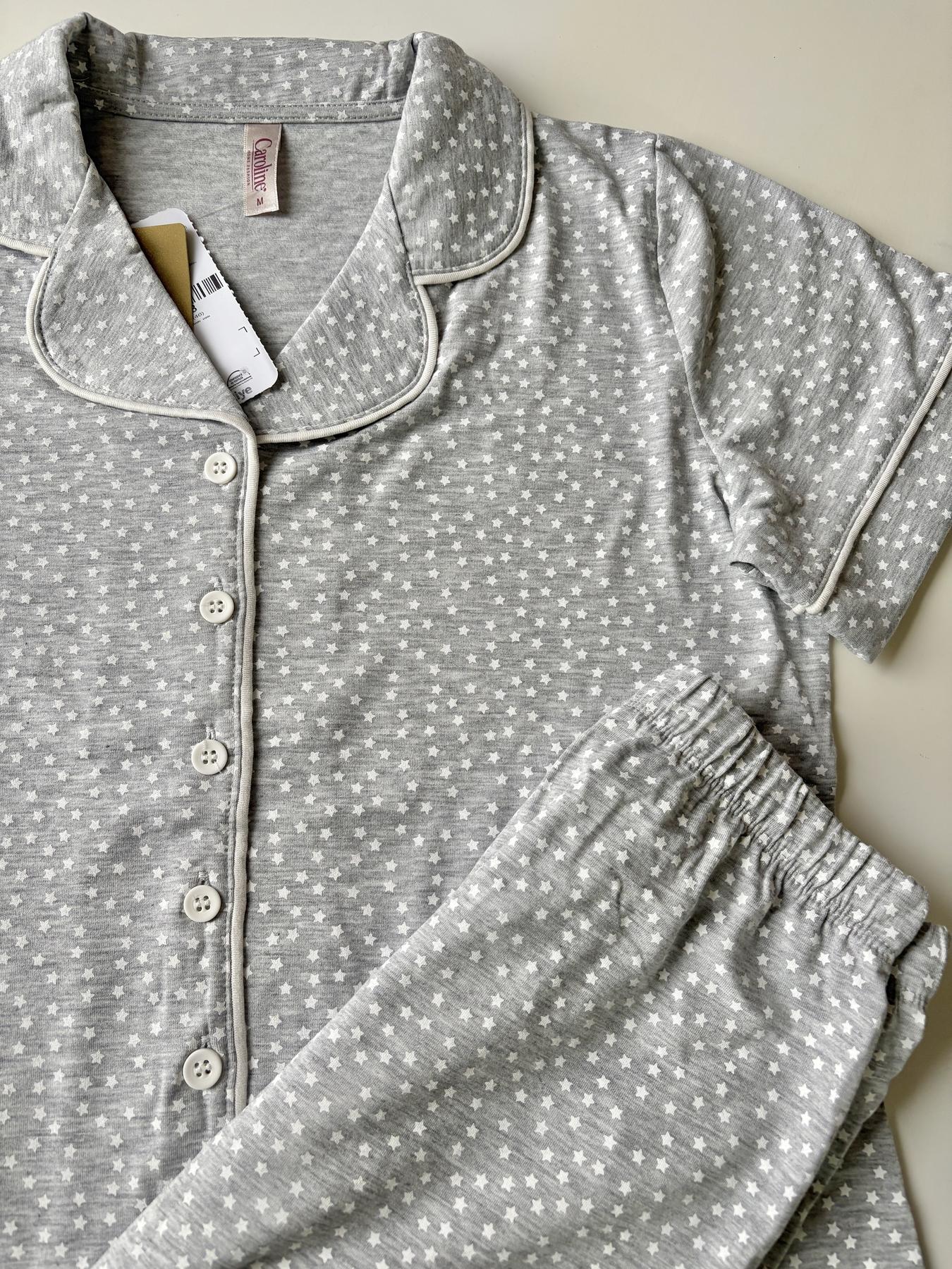 Піжама жіноча Зірочки big size сорочка короткий рукав/штани 4XL Сірий (Car52333) - фото 2 Піжама жіноча Зірочки big size сорочка короткий рукав/штани 4XL Сірий (Car52333) - фото 2