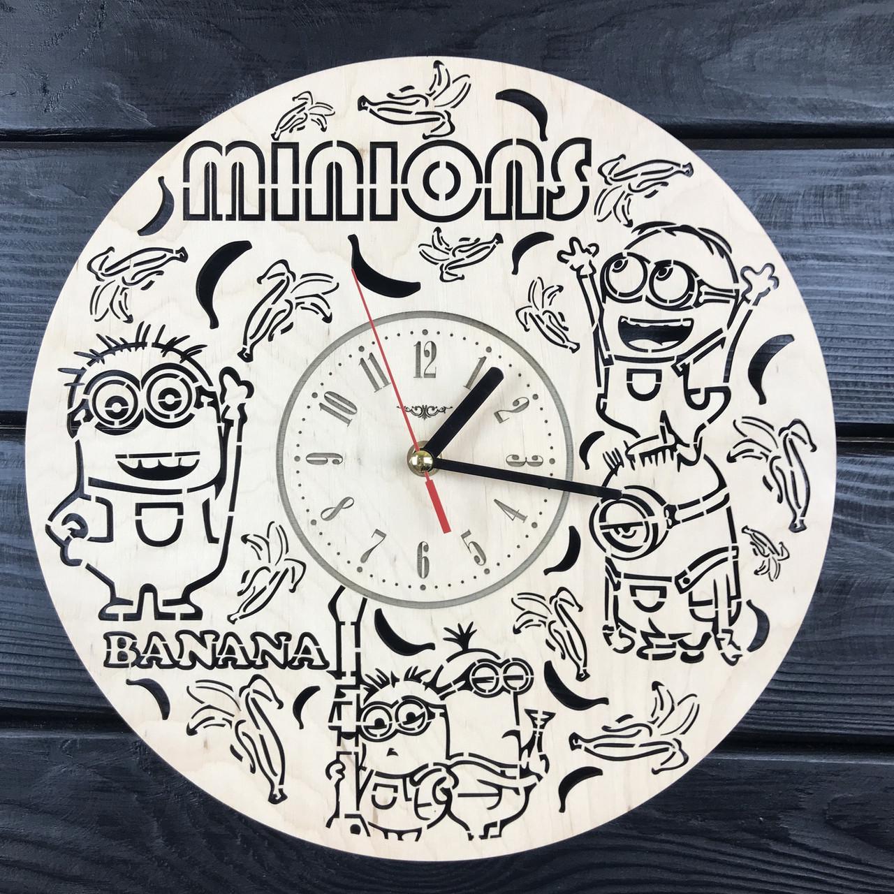 Часы настенные дизайнерские Забавные миньоны