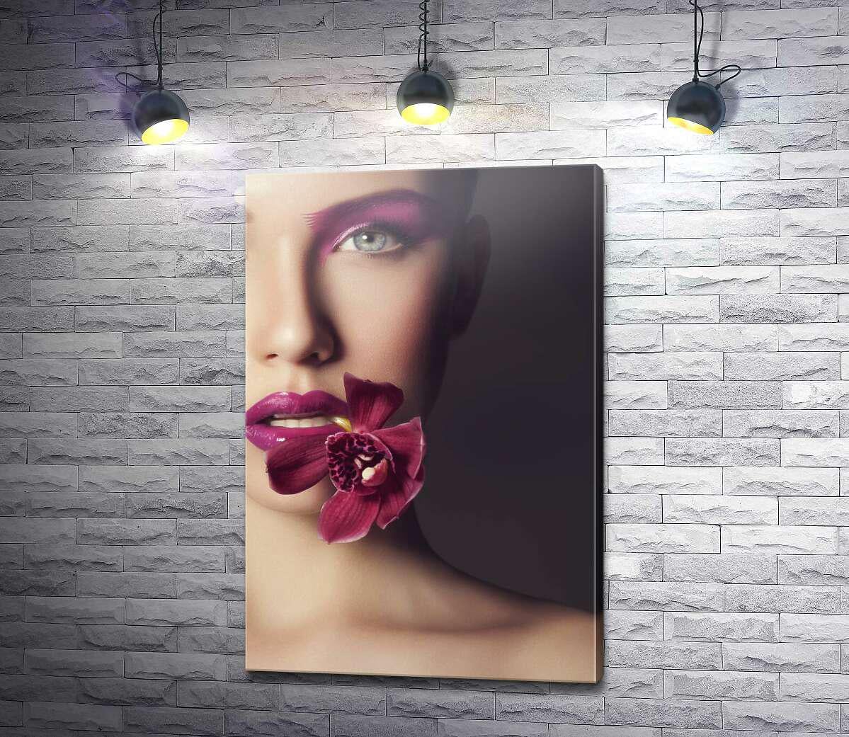 Картина ArtPoster Макияж цвета фуксии на красивом лице девушки 33x50 см Модуль №1 (004557)