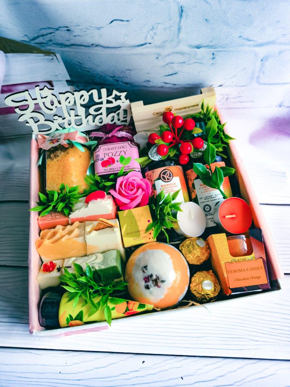 Подарунковий бокс жіночий Beaty box з косметикою (2595858126) - фото 4 Подарунковий бокс жіночий Beaty box з косметикою (2595858126) - фото 4