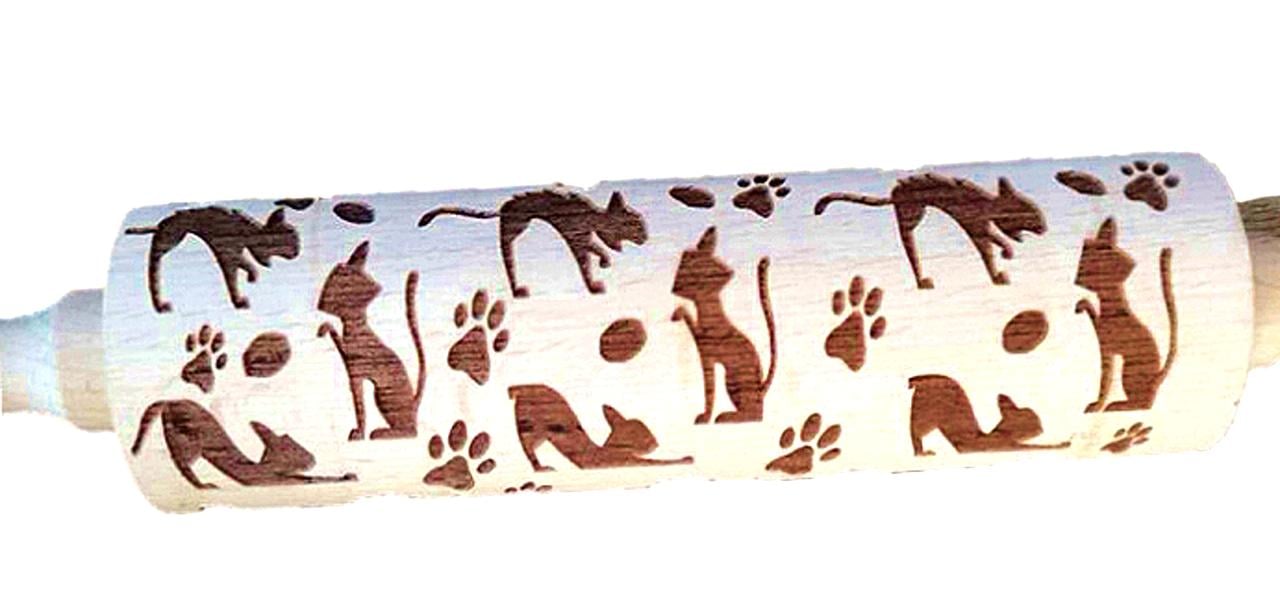 Скалка деревянная с узором №10 Котики (4792)