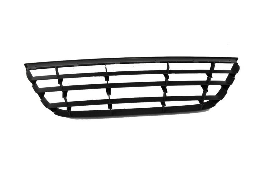 Решетка бампера AVTM Volkswagen Polo IV HB 05-09 средняя (610853677B9B9 7408 999)