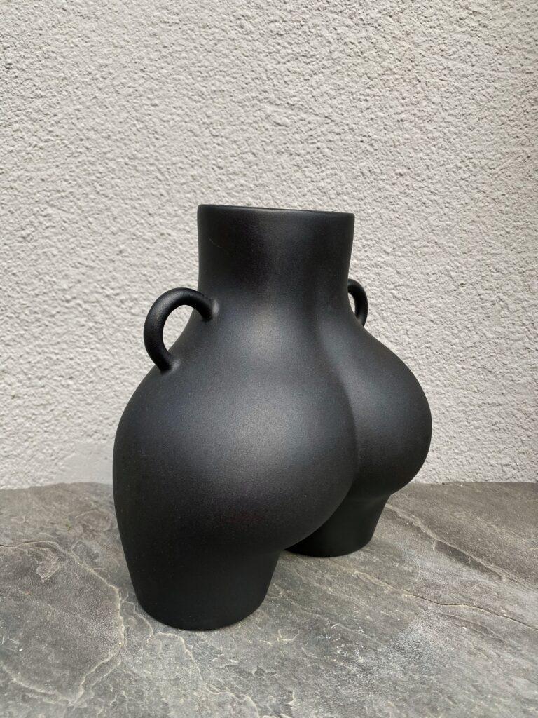 Ваза LOVE 26х24 см Черный матовый