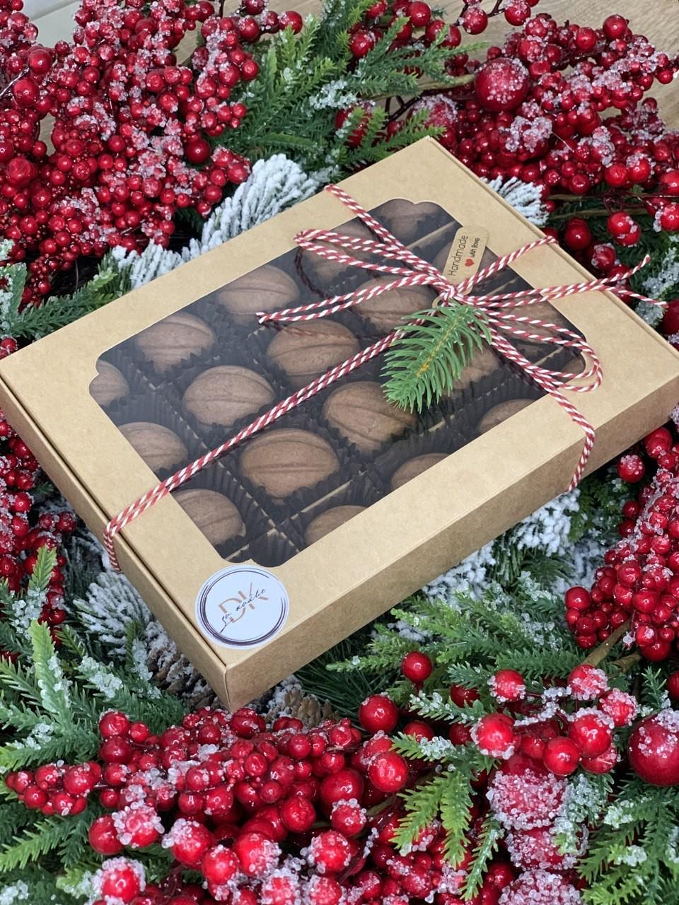 Подарунковий набір До кохве 20 шоколадних горішків з Nutella