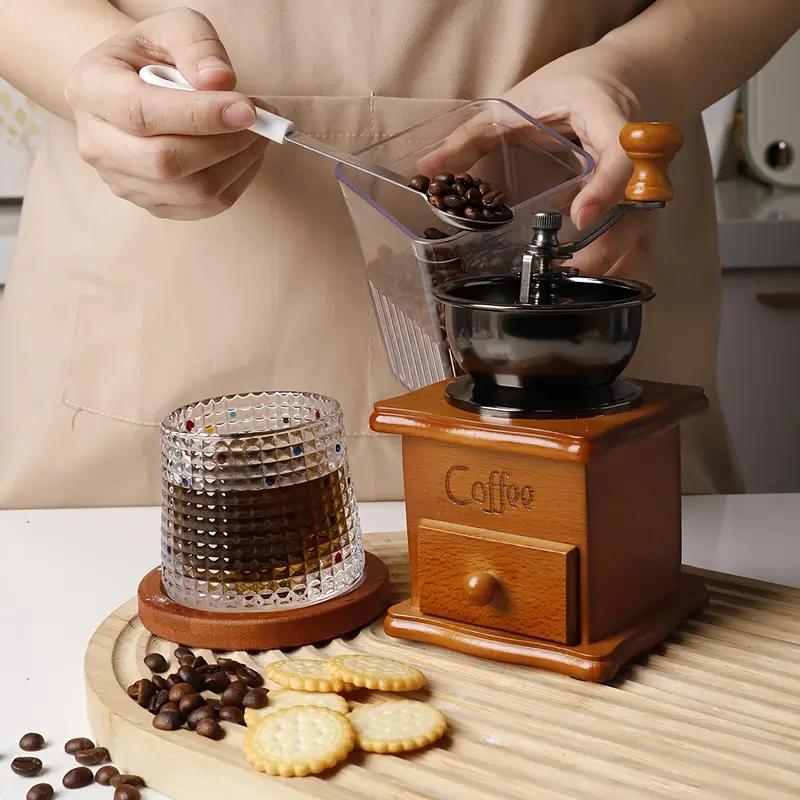 Кофемолка ручная с деревянным ящиком и регулировкой степени помола в винтажном стиле с керамическими жерновами (780500) - фото 2