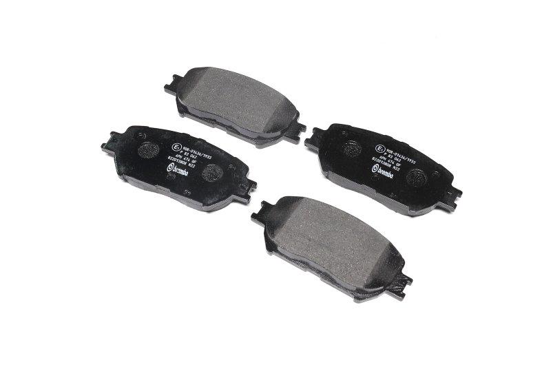 Тормозные колодки дисковые BREMBO для Toyota Camry передние (P83062)