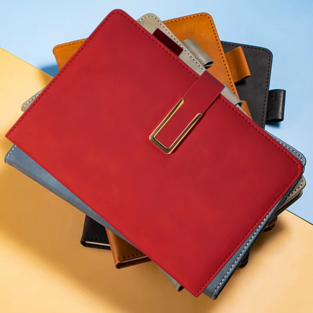 Щоденник планер з ручкою 100 аркушів у м'якій обкладинці формат А5 Червоний - фото 4