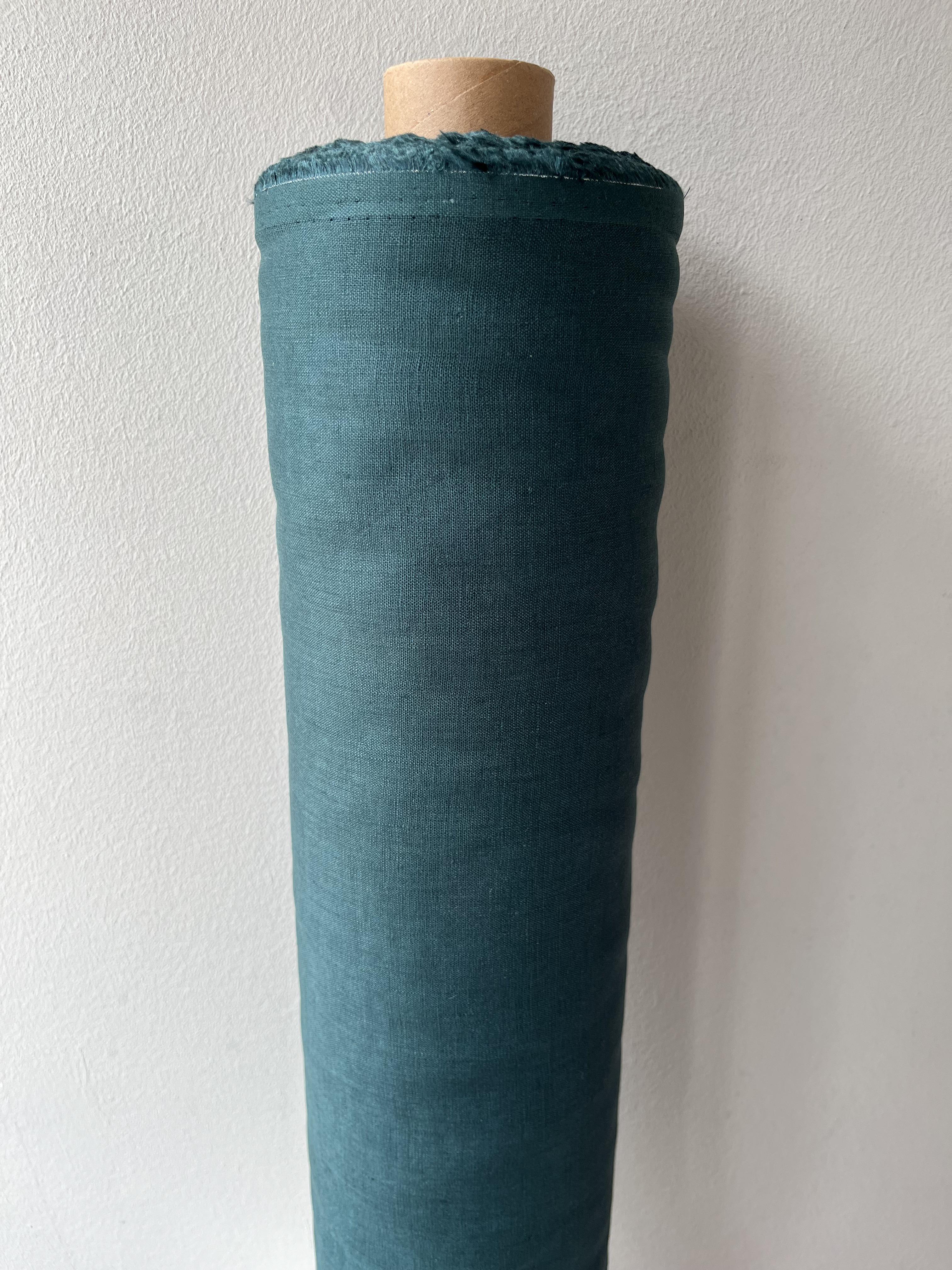 Ткань рубашечно-платья Linen Plus 100% лен 143 см 1330 Изумрудный - фото 3 Ткань рубашечно-платья Linen Plus 100% лен 143 см 1330 Изумрудный - фото 3