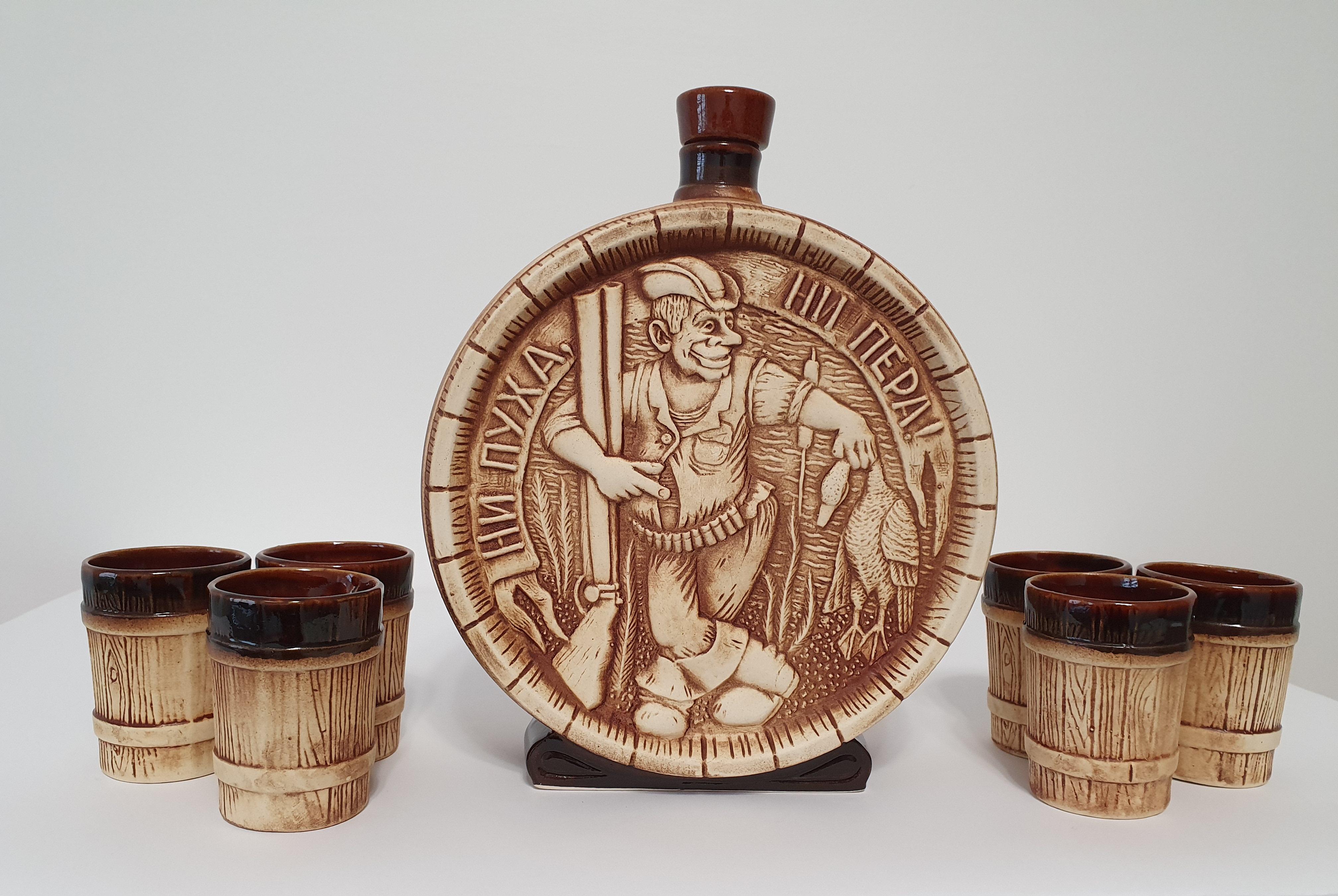 Подарочный набор для алкоголя штоф с рюмками Охотник керамика (3211)