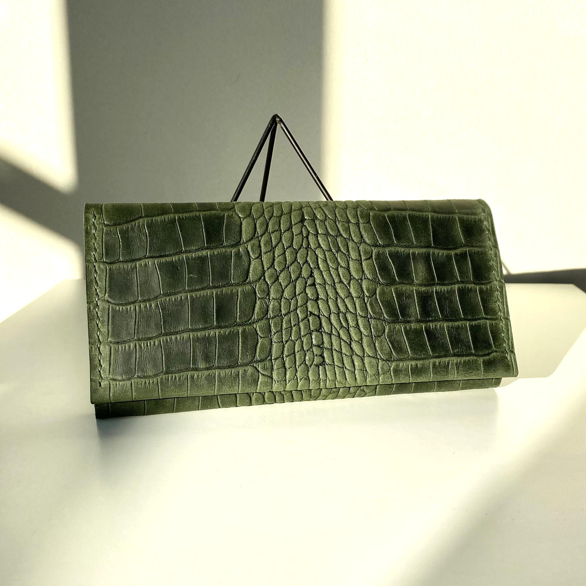 Кошелек женский Stedley leather Жасмин из натуральной кожи Зеленый кайман (30640500)