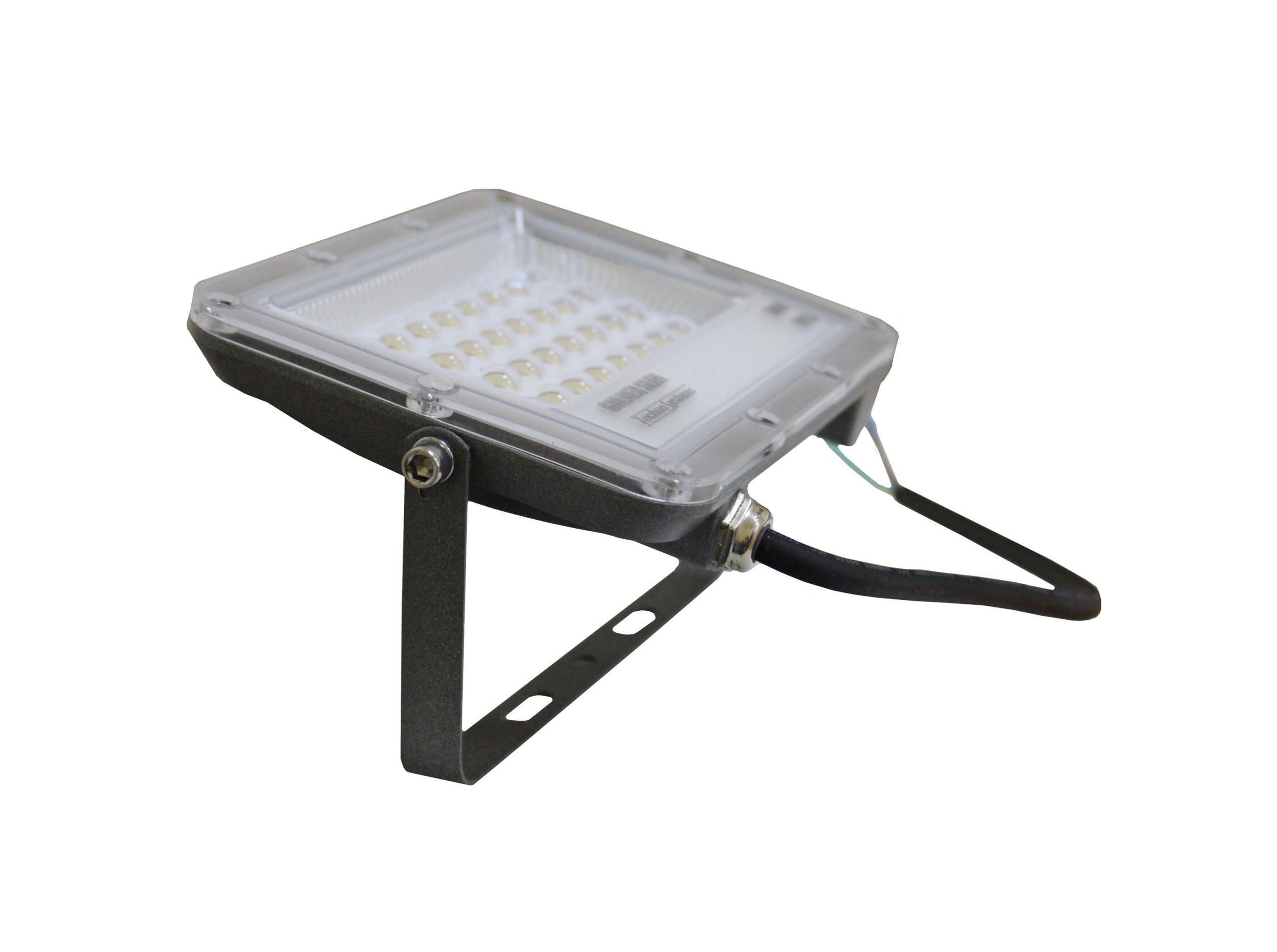 Прожектор LED TechnoSystems GOLDEN Slim 30W 220V 3300Lm 4000K IP65 (TNSy5001193) - фото 3 Прожектор LED TechnoSystems GOLDEN Slim 30W 220V 3300Lm 4000K IP65 (TNSy5001193) - фото 3