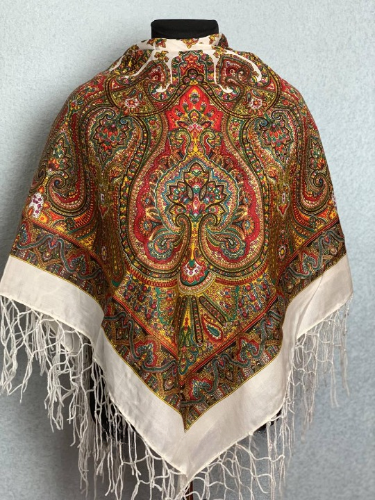 Платок 120х120 см Молочный (29434539)