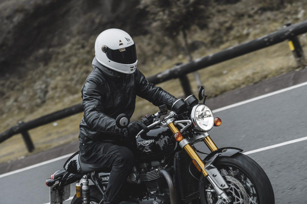 Мотошлем MT HELMETS Jarama Solid S Gloss White (25136) - фото 22