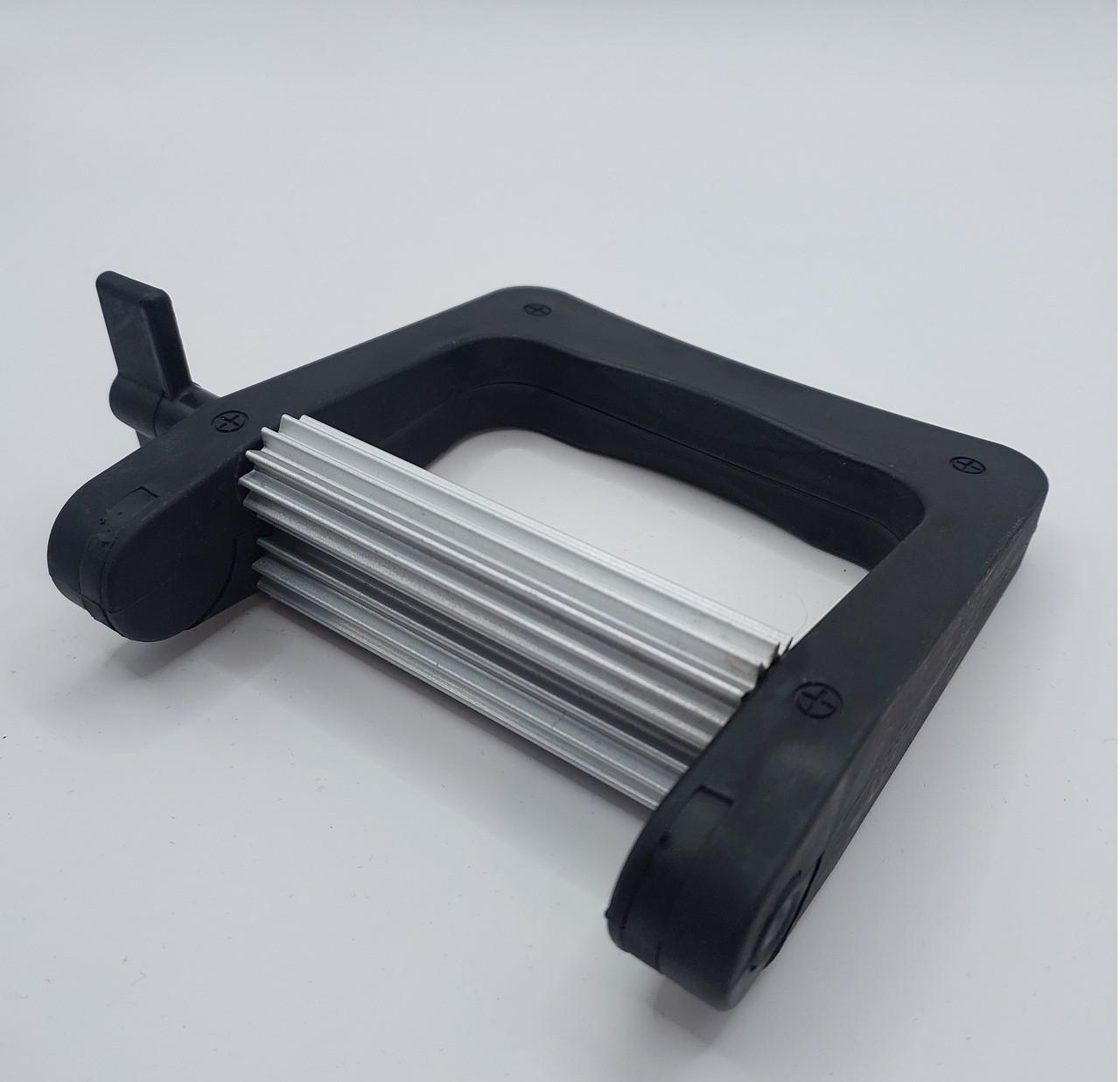 Пресс для выдавливания краски из тюбика ДенІС professional из прочного пластика Черный (1453070098)