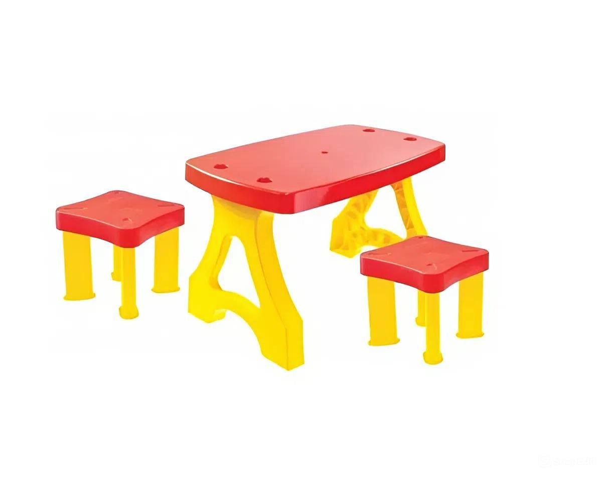 Столик для пікніка дитячий Mochtoys та 2 крісла (2616433111)