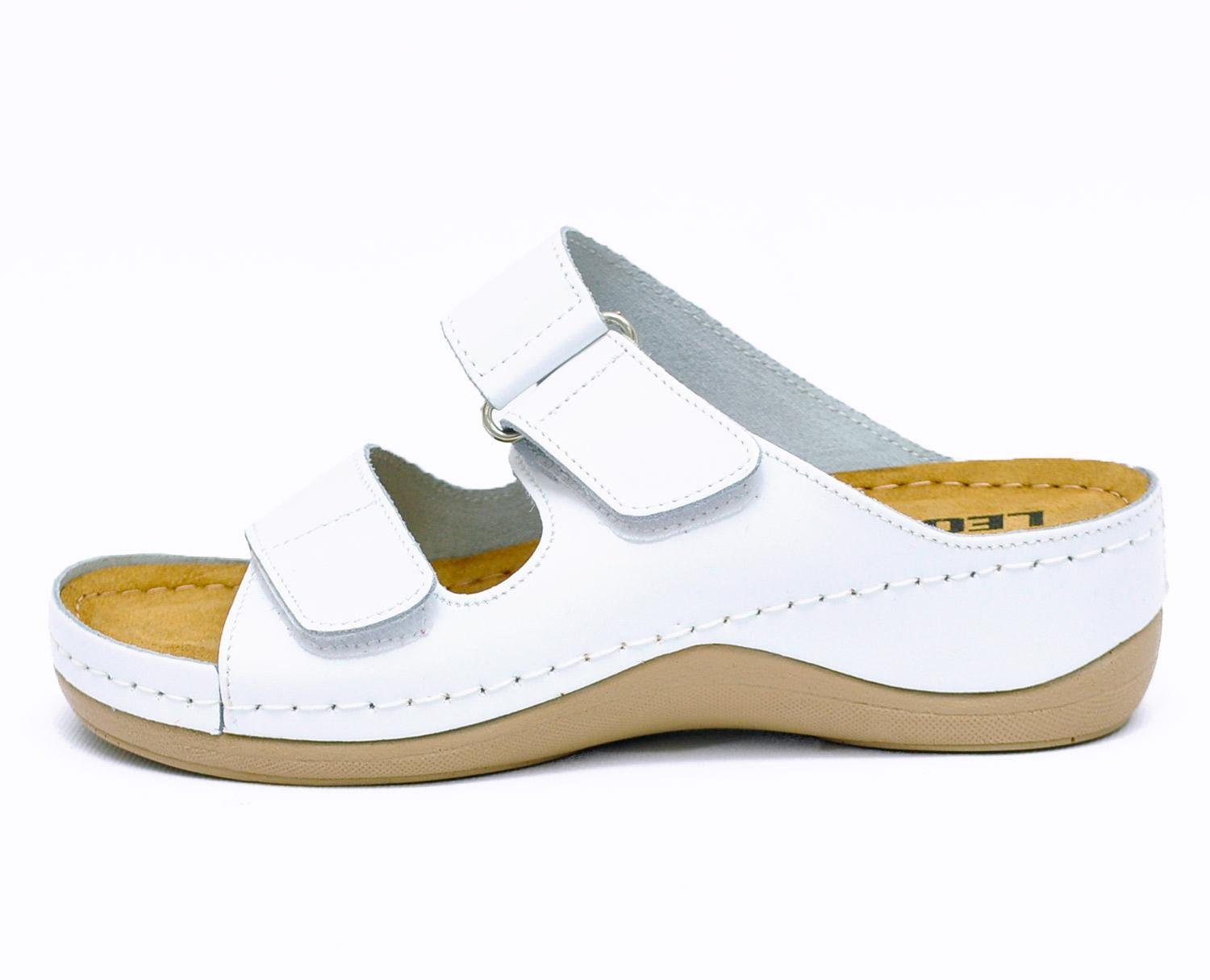 Женские шлепанцы кожаные Leon 905 р. 39 Белый