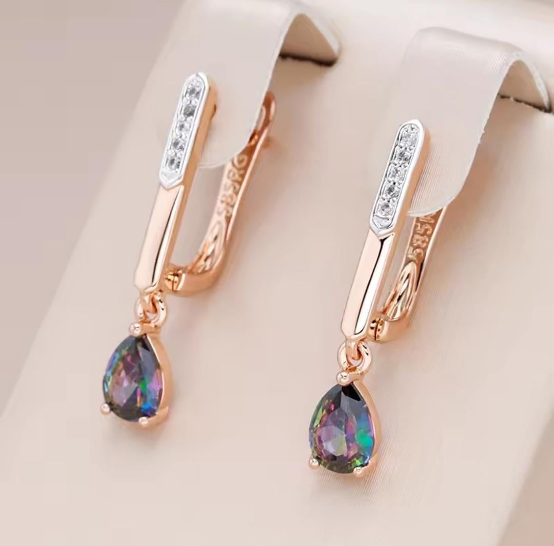 Серьги из медицинского золота с синими камешками (455966556)