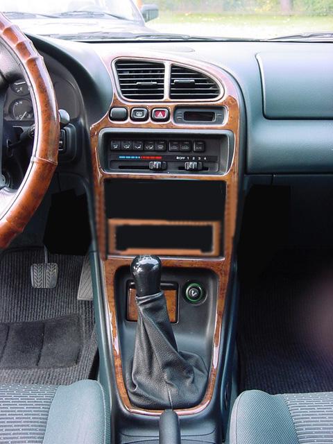 Накладки на панель Meric для Mazda 323 пластик