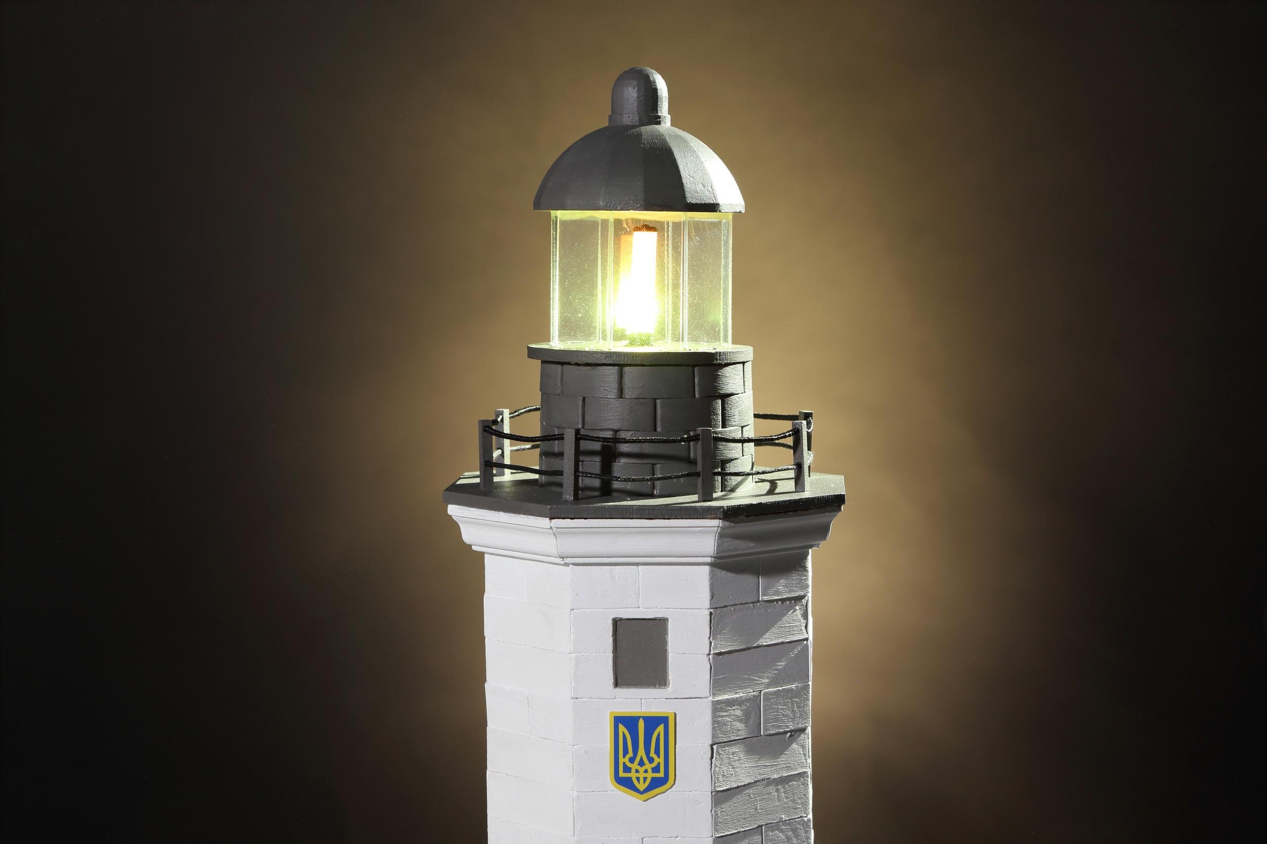 Конструктор з керамічних міні-цеглинок "Маяк на острові Зміїний" - фото 4 Конструктор з керамічних міні-цеглинок "Маяк на острові Зміїний" - фото 4