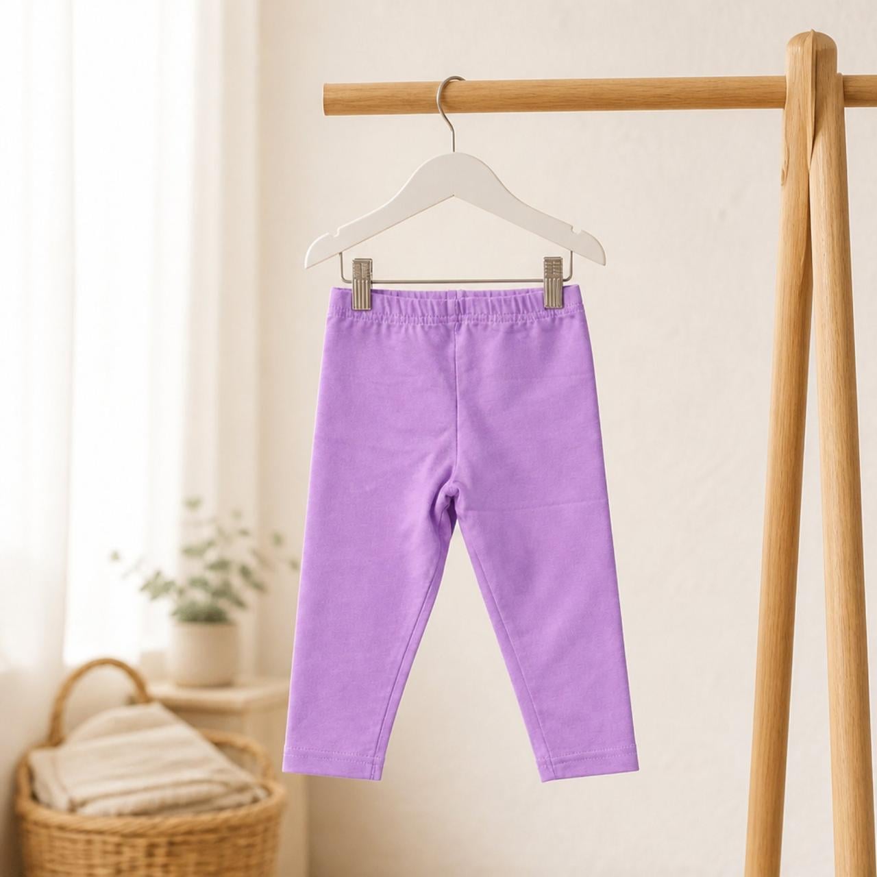Лосини для дівчинки трикотажні Carters однотонні 68 см 6 міс. Фіолетовий (2937650020233-1) Лосини для дівчинки трикотажні Carters однотонні 68 см 6 міс. Фіолетовий (2937650020233-1)