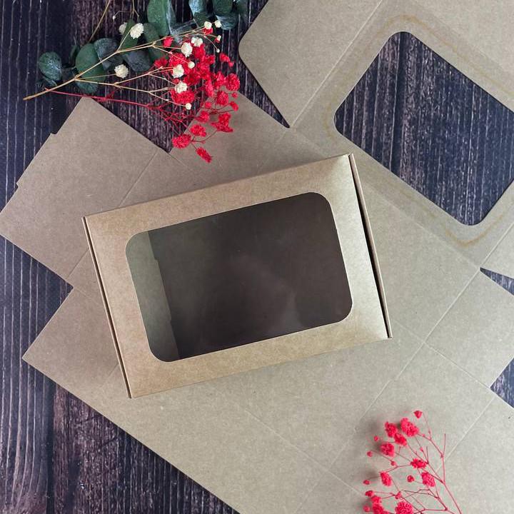 Коробка самосборная с окошком 140х100х53 мм