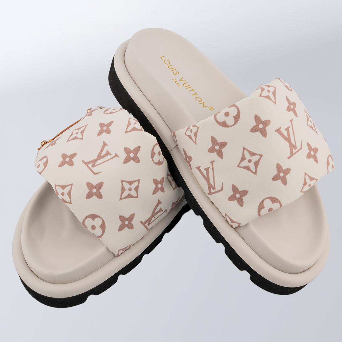 Мюлі жіночі Pool Pillow Flat Comfort Louis Vuitton р. 39 Білий (2797308059) Мюлі жіночі Pool Pillow Flat Comfort Louis Vuitton р. 39 Білий (2797308059)