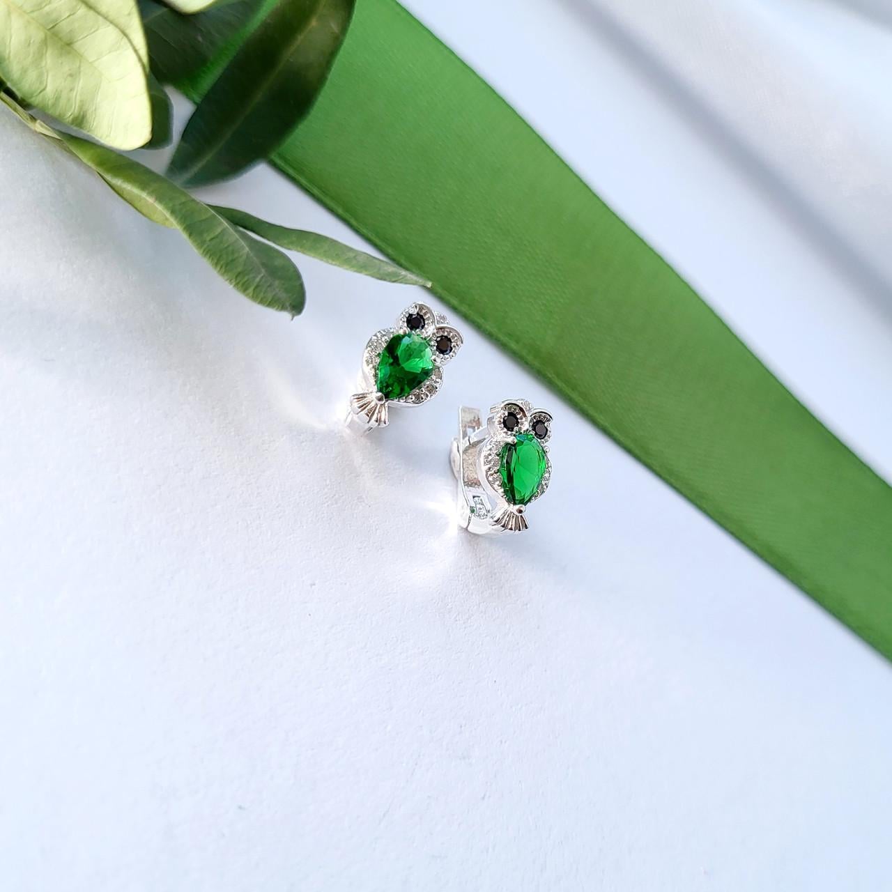 Серьги детские Совы с зеленым камнем серебро 925 пробы родированное 1,90 г (5992oр)