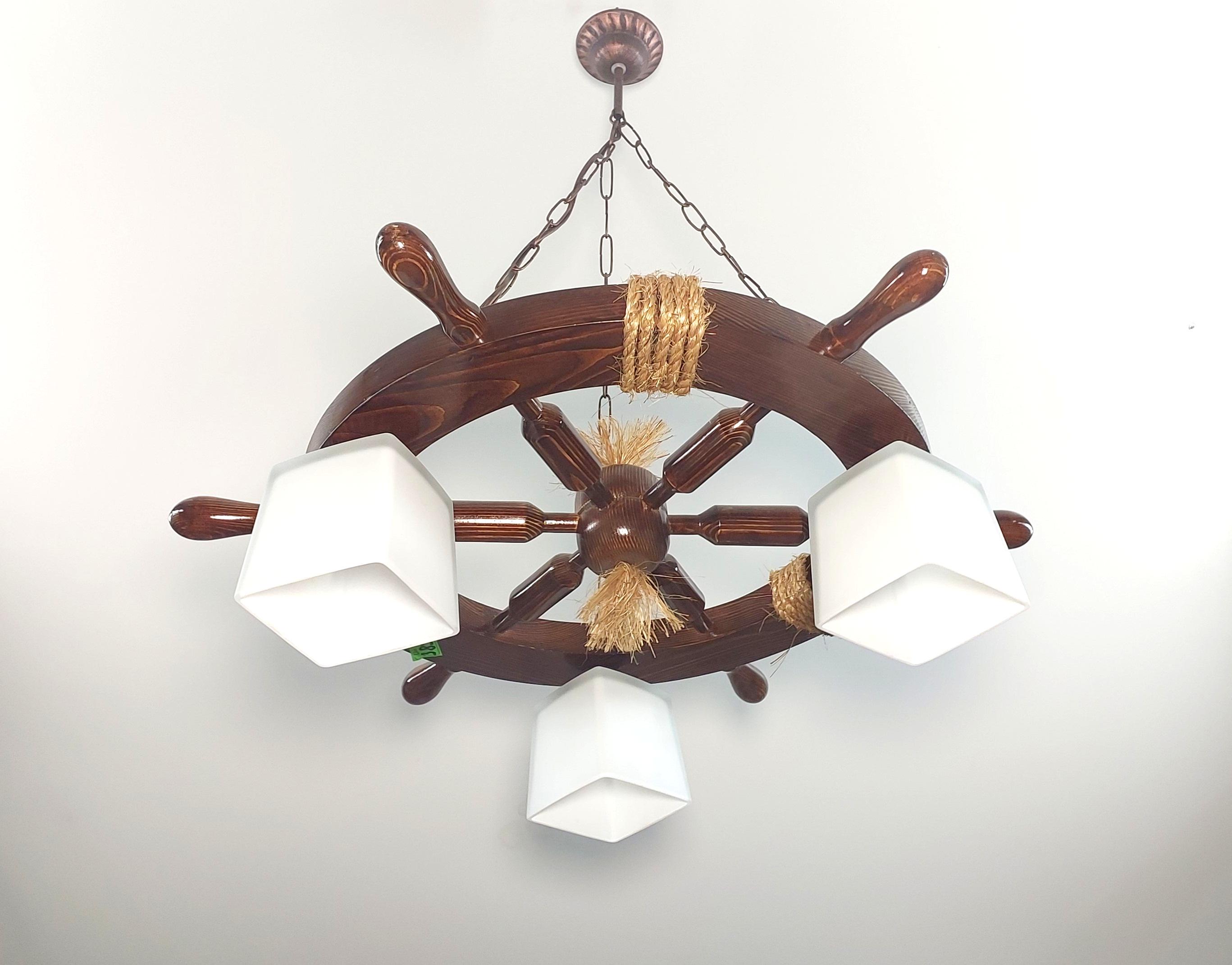 Люстра Штурвал/3 куб деревяная на 3 плафона Коричневый