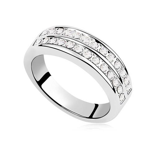 Кольцо с кристаллами Сваровски 9344 Italina р. 18,5 Белый Кольцо с кристаллами Сваровски 9344 Italina р. 18,5 Белый