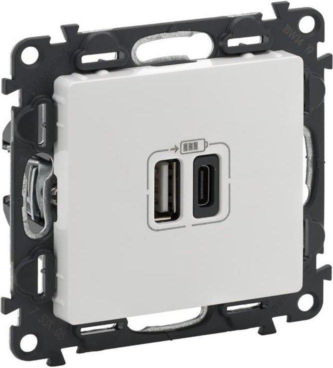 Розетка Legrand Valena Life USB для зарядки двойная Type A+C 240V/5V 3000 мА Белый (753106)
