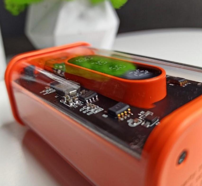 Повербанк з прозорими стінками та світлодіодним дисплеєм 10000 mAh Помаранчевий (2104618813) - фото 5