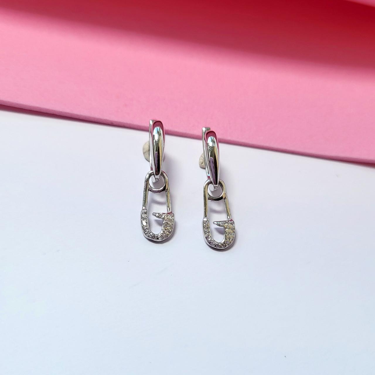 Серьги с подвеской Шпилька с белыми камнями серебро 925 пробы 2,80 г (5080р)