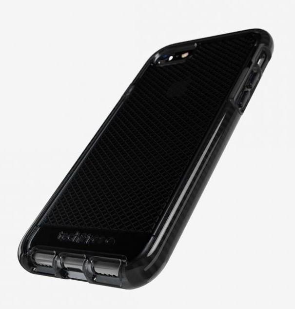 Противоударный полупрозрачный чехол Tech21 Evo Check для Iphone 7/8/SE 2020 Black - фото 7