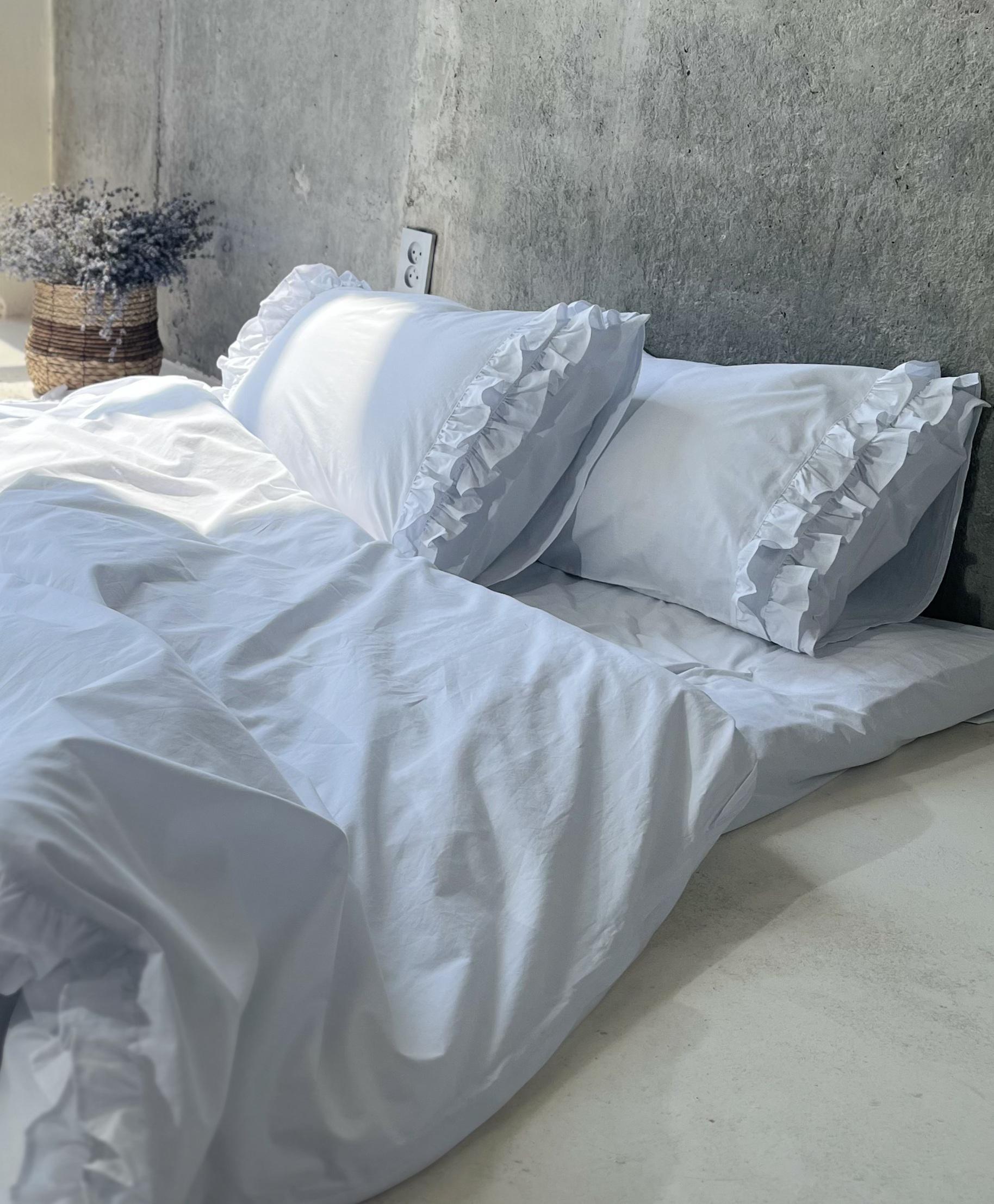 Комплект постельного белья White Dream полуторный с рюшами 155х215 см вареный хлопок Белый (2003/2wR) - фото 4 Комплект постельного белья White Dream полуторный с рюшами 155х215 см вареный хлопок Белый (2003/2wR) - фото 4