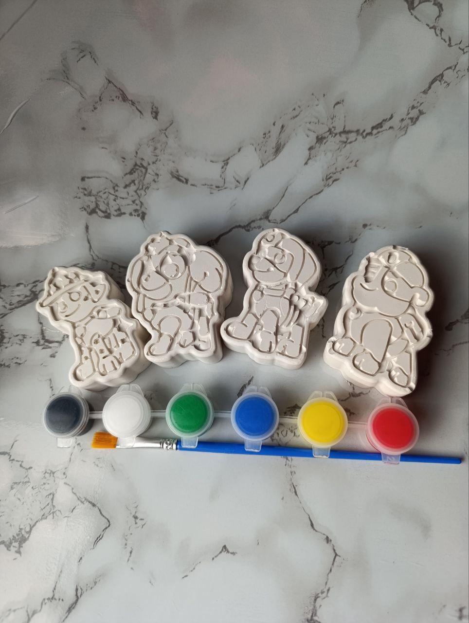 Набір гіпсових 3D розмальовок Собачки з фарбами і кісточкою - фото 3 Набір гіпсових 3D розмальовок Собачки з фарбами і кісточкою - фото 3