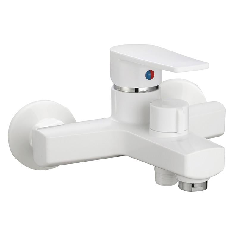 Смеситель для ванны Plamix Leo-009 Euro White (PM0633) Смеситель для ванны Plamix Leo-009 Euro White (PM0633)