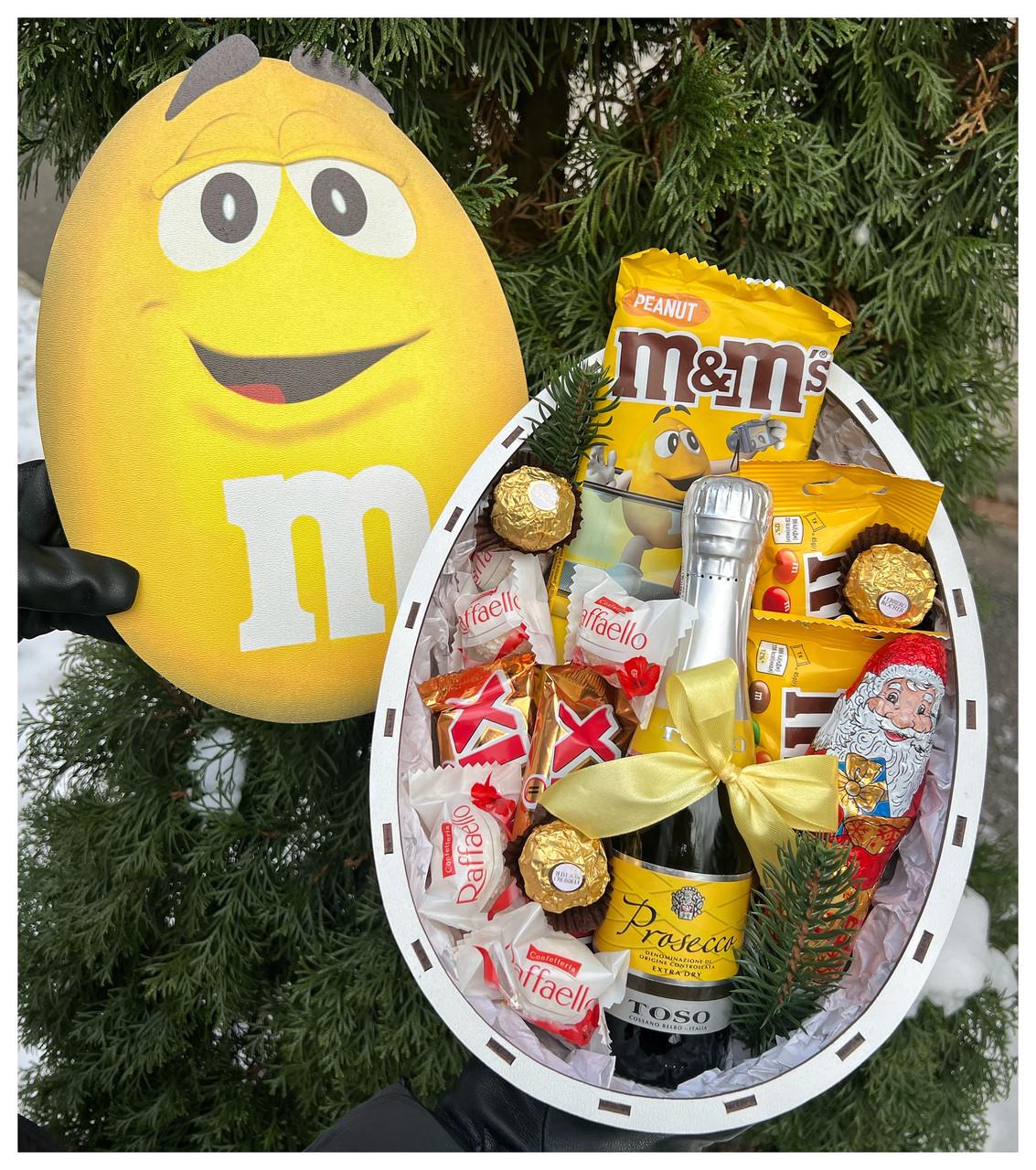 Подарунковий бокс на новочні свята з солодощами M&M (2026843642) - фото 3