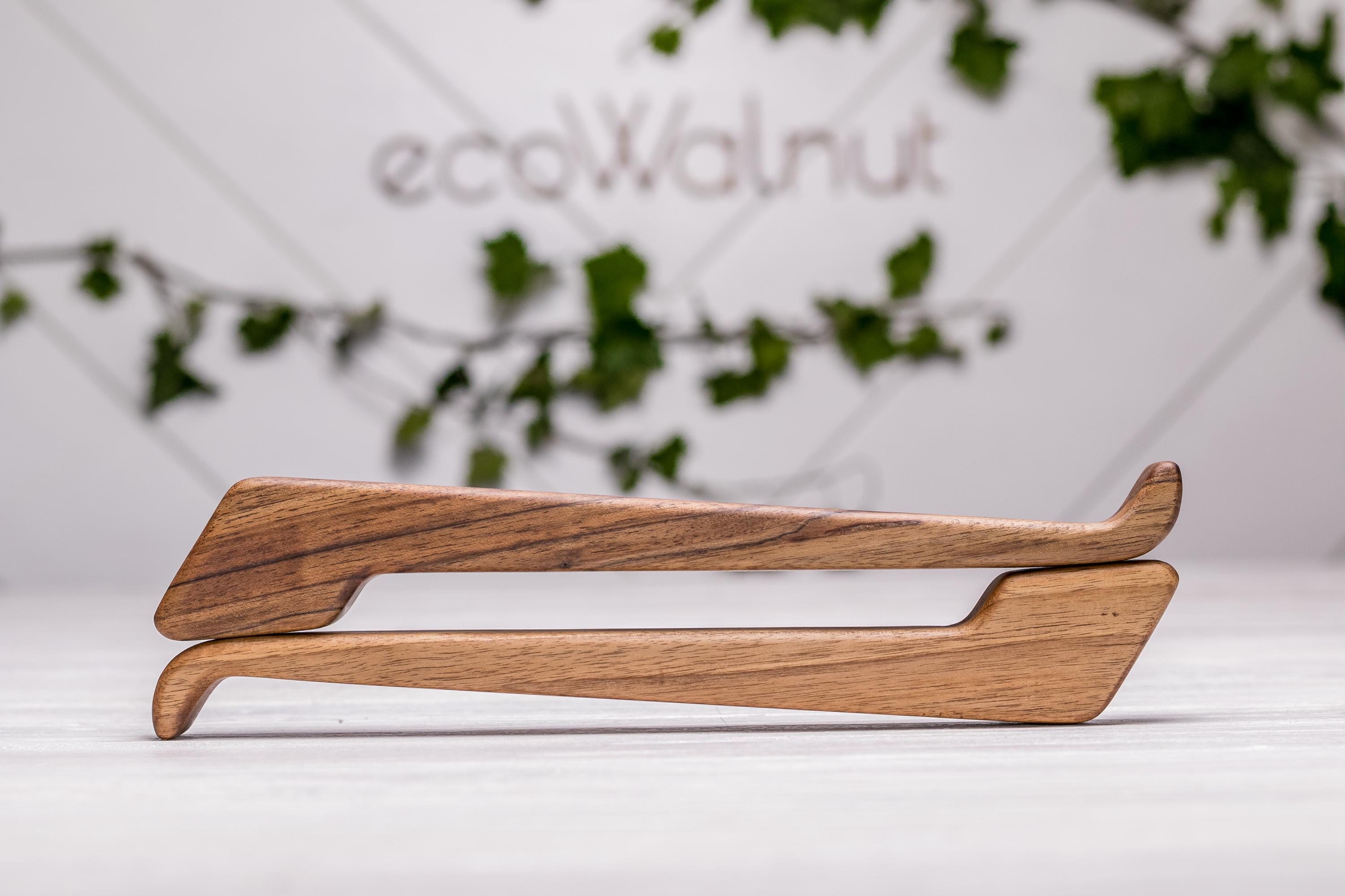 Холдер-підставка настільна EcoWalnut для ноутбука Macbook з гравіюванням (EW-17) - фото 2