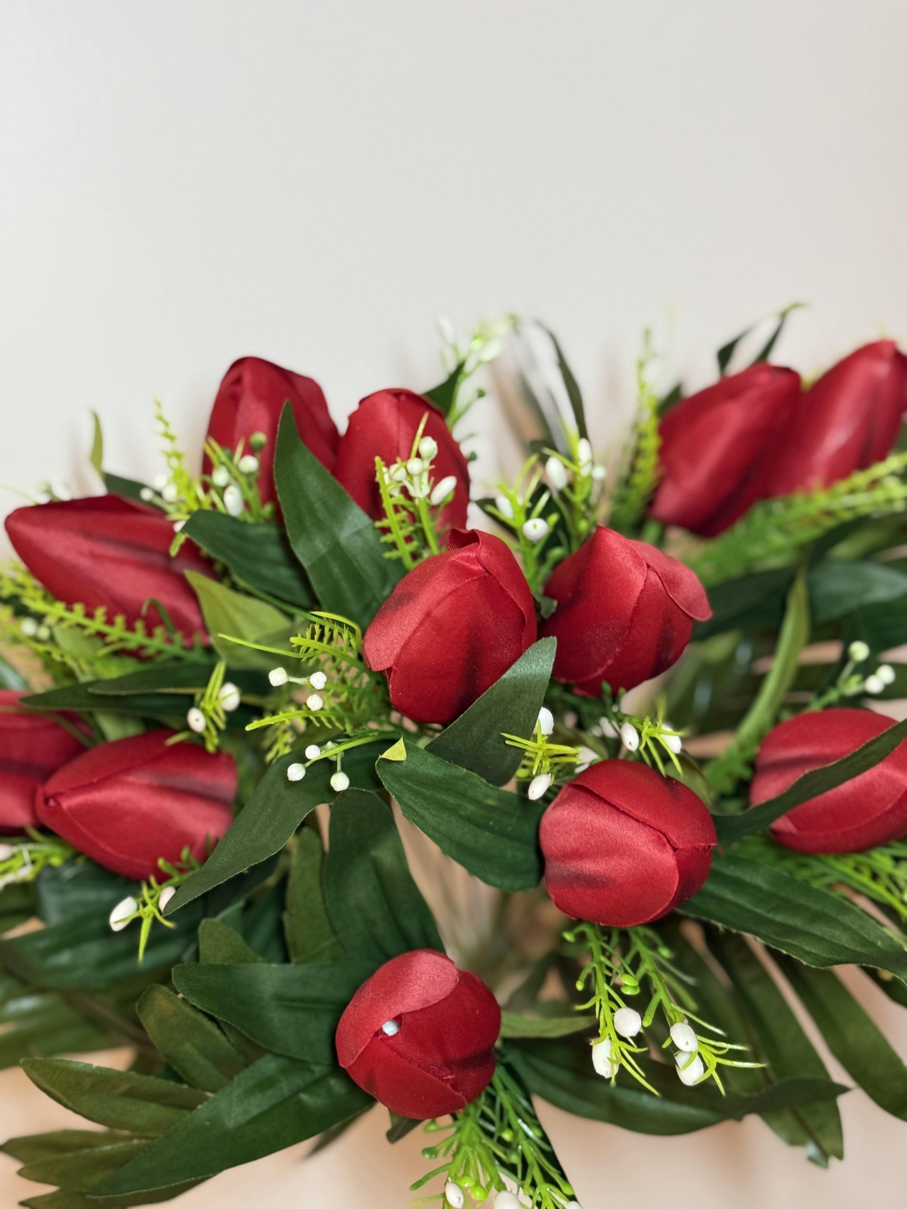 Искусственный букет тюльпанов 12 голов 47 см - фото 2 Искусственный букет тюльпанов 12 голов 47 см - фото 2