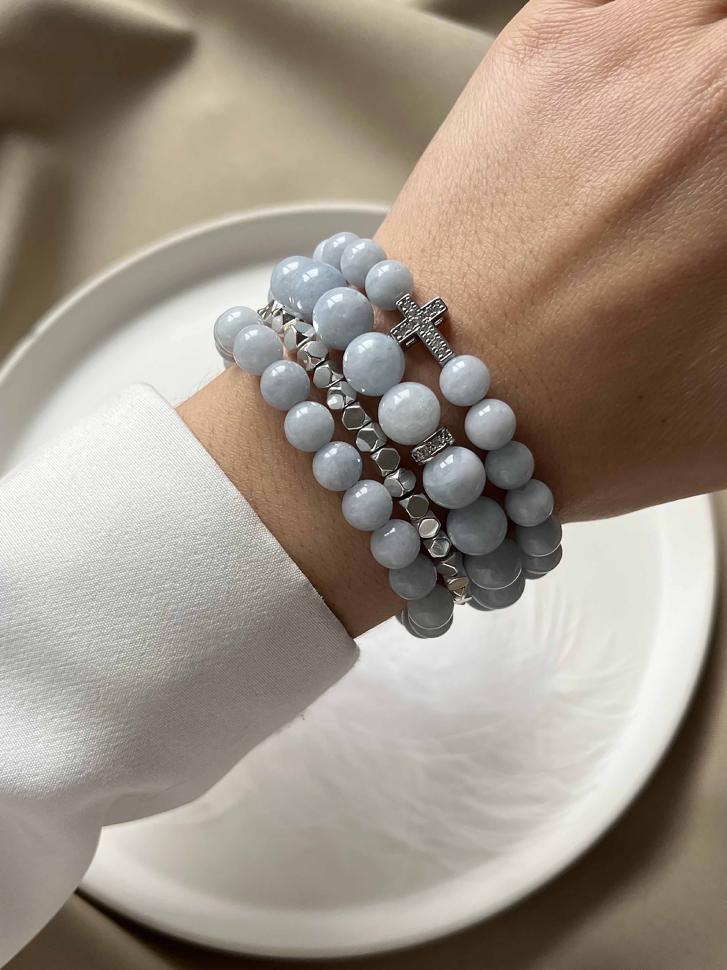 Комплект браслетов из камней (4625)