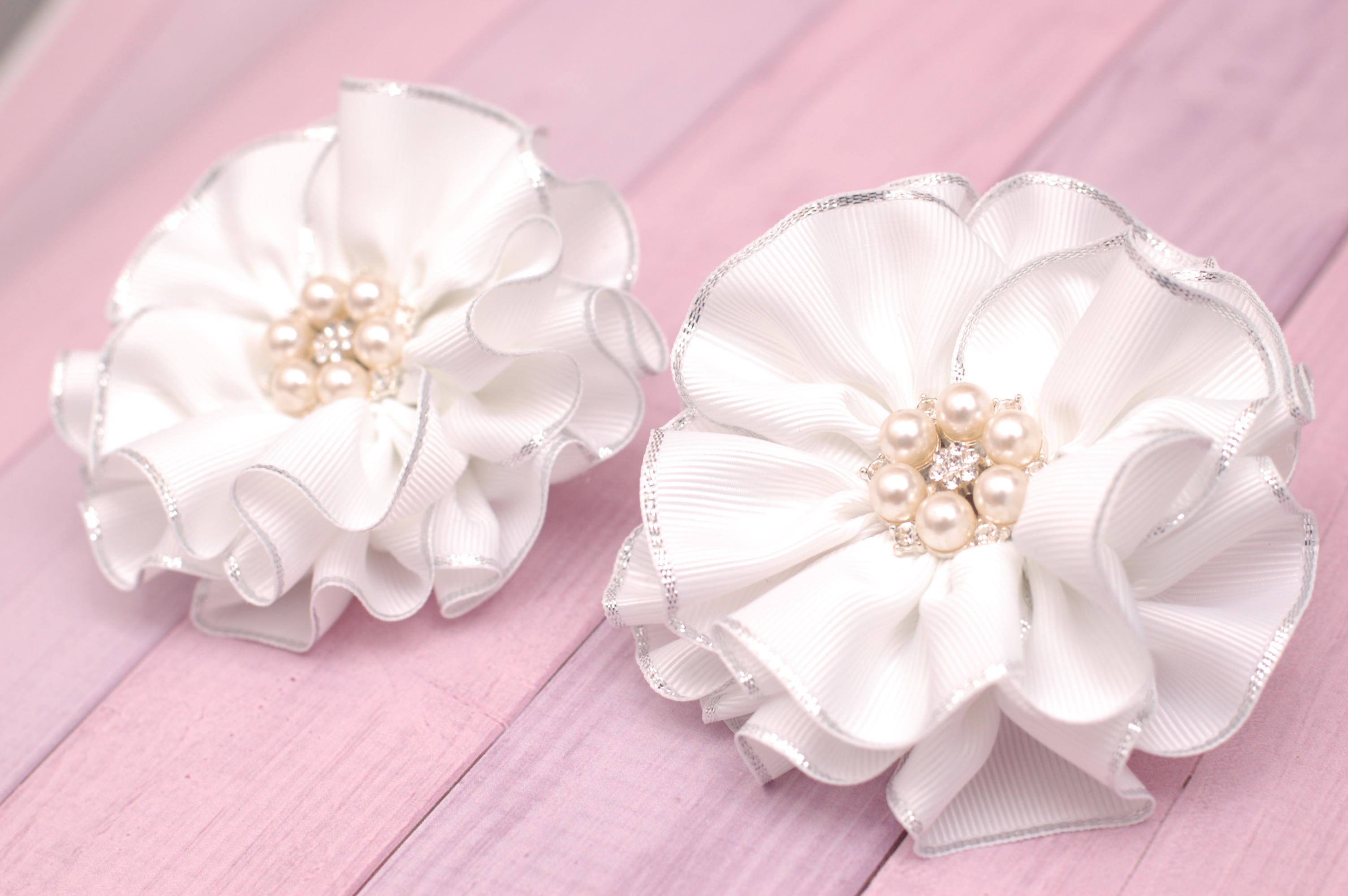 Банты на резинке для волос с жемчугом и стразами 2 шт. Белый (874об)