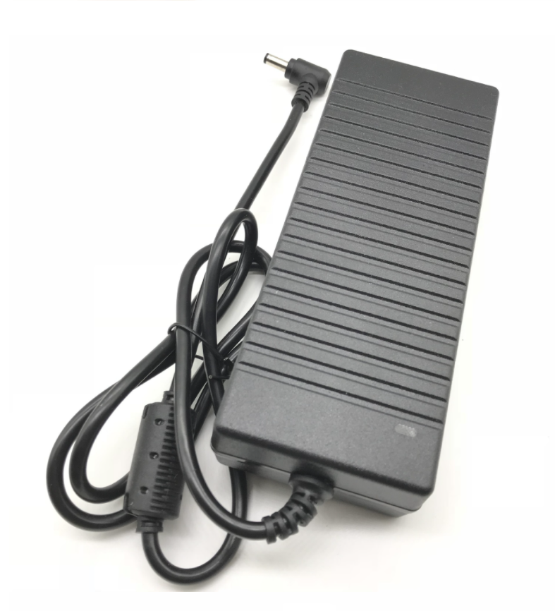 Блок питания для светодиодной ленты 12V 120W (28225) Блок питания для светодиодной ленты 12V 120W (28225)