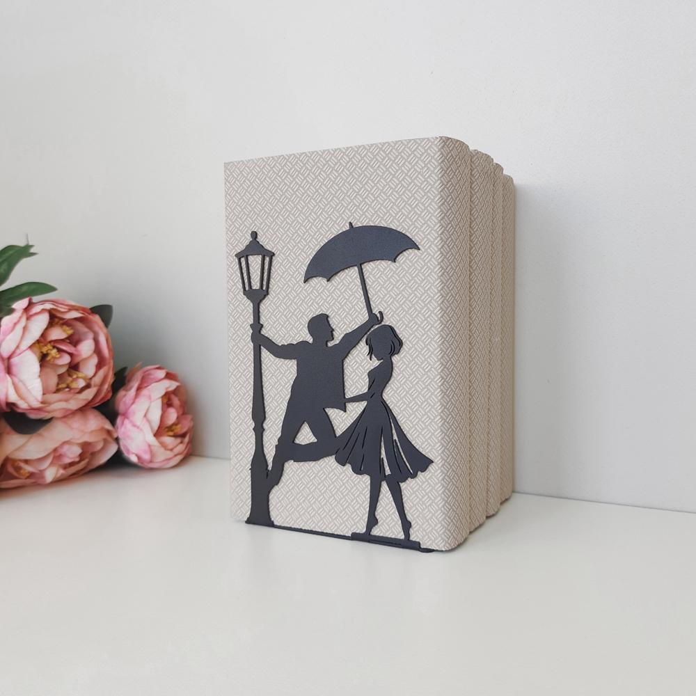 Подставка для книг Glozis Couple in Love G-095 17х12 см (27217038) - фото 5 Подставка для книг Glozis Couple in Love G-095 17х12 см (27217038) - фото 5